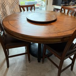 ***FREE DINING ROOM TABLE***