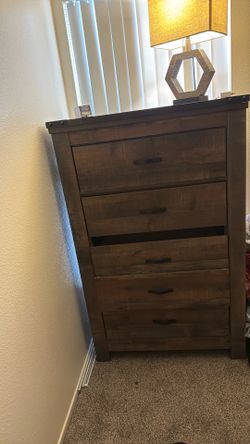 Dresser