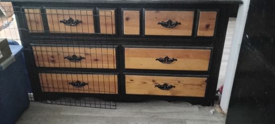 Black and Wood 6-Drawer Dresser