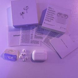 AirPod Pro 2 With MagSafe Charging Case (USED)