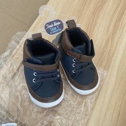 New Newborn Boy Navy Shoes Available Size 1,2