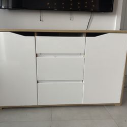 Cabinet/island/kitchen Table