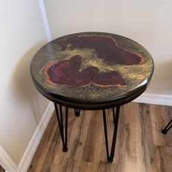 18 X18 Round Tables 