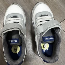 Reebok For Toddler Size 9 