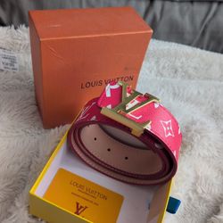 Louis Vuitton x Supreme belt