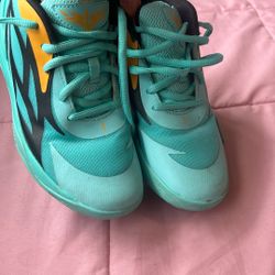 Basket ball shoes kids   