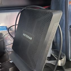 Netgear wifi router c7000v2