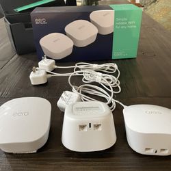 Eero Wi-Fi Routers 5000 Sq ft, 3 Routers 3 Cables