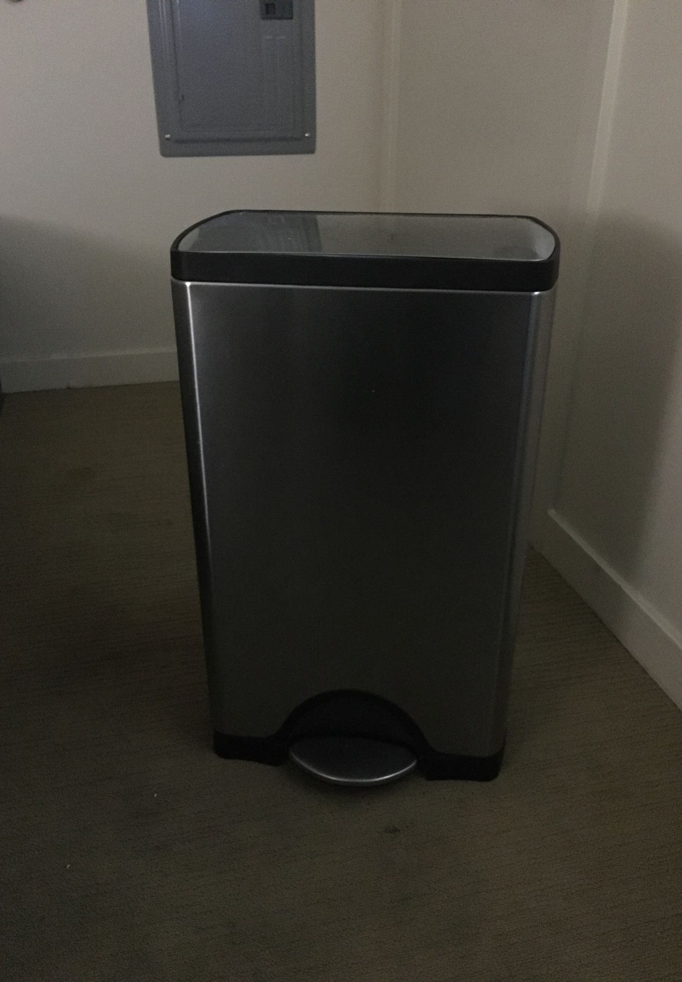 SimpleHuman 30L Kitchen trashcan w/ Stainless Lid (“J” Type liners)