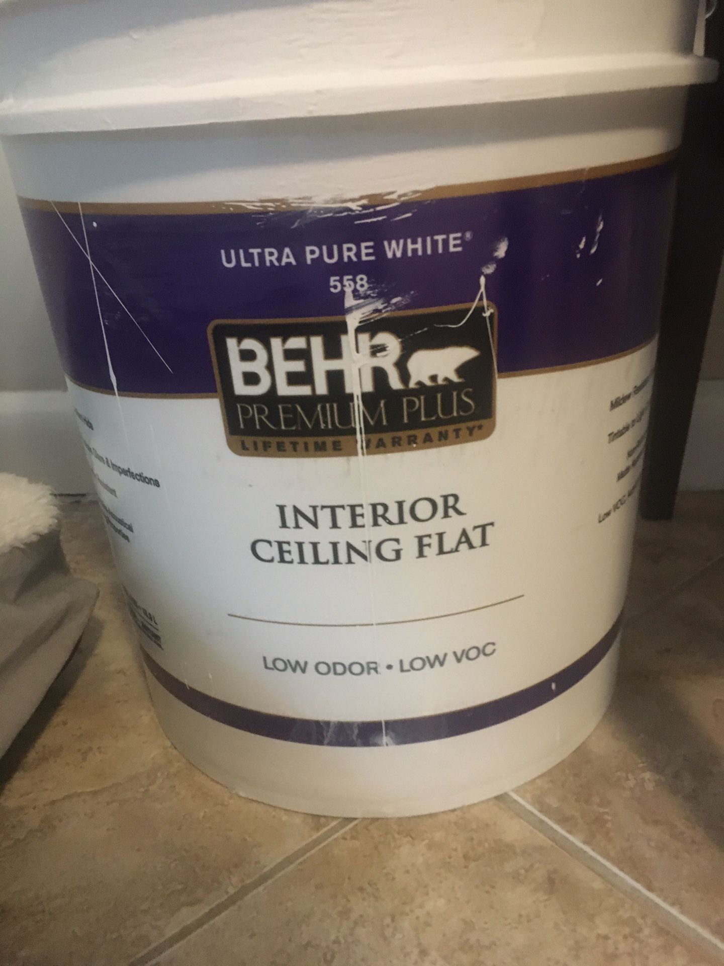 Behr premium ceiling paint flat white