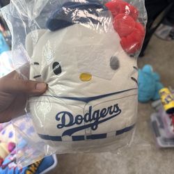Hello Kitty Squishmellow Dodgers Giveaway 2025