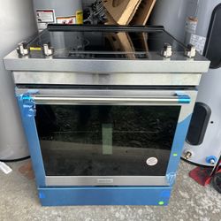 Brand New Maytag Slide In With Convection Oven and Built In Air Fryer