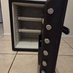 Sentry Safe Security Safe Box Home Keypad Code Combination Large And Heavy Safe  