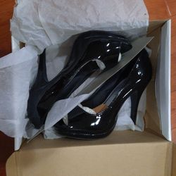 Rampage Peep Toe Black Platforms Pick Up Only