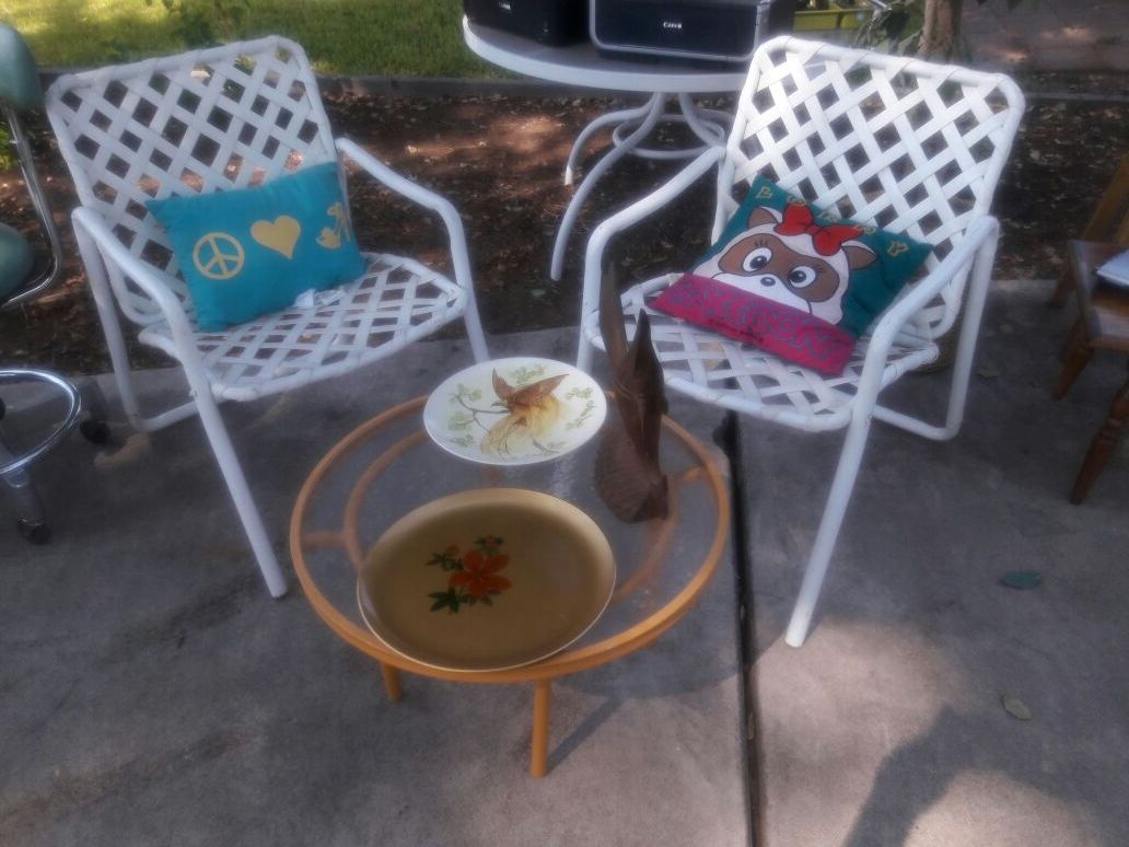 Lawn furniture two chairs and table vintage