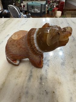 Hand-carved agate bear figurine