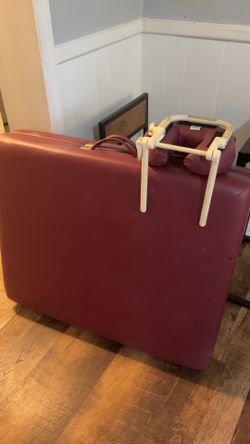 Massage table