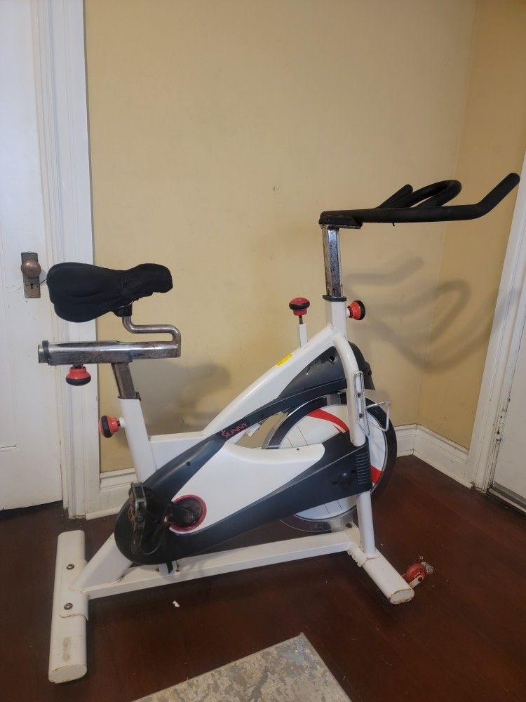 Sunny Health And Fitness Stationary Exercise Bike