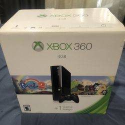 Xbox 360 4GB With Peggle 2 Game 