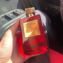 Cologne perfume
