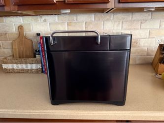 KBS Premium Bread Maker, Like New, 3 Loaf sizes, Dual Heaters, Healthy Ceramic Pan,