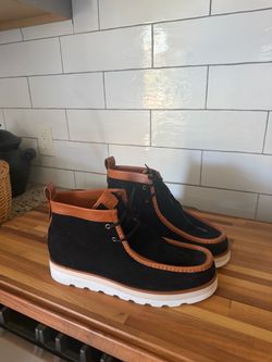Men’s coach boots size 12