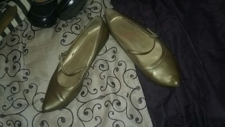 Gold flats