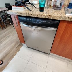 Frigidaire Electrolux Dishwasher 