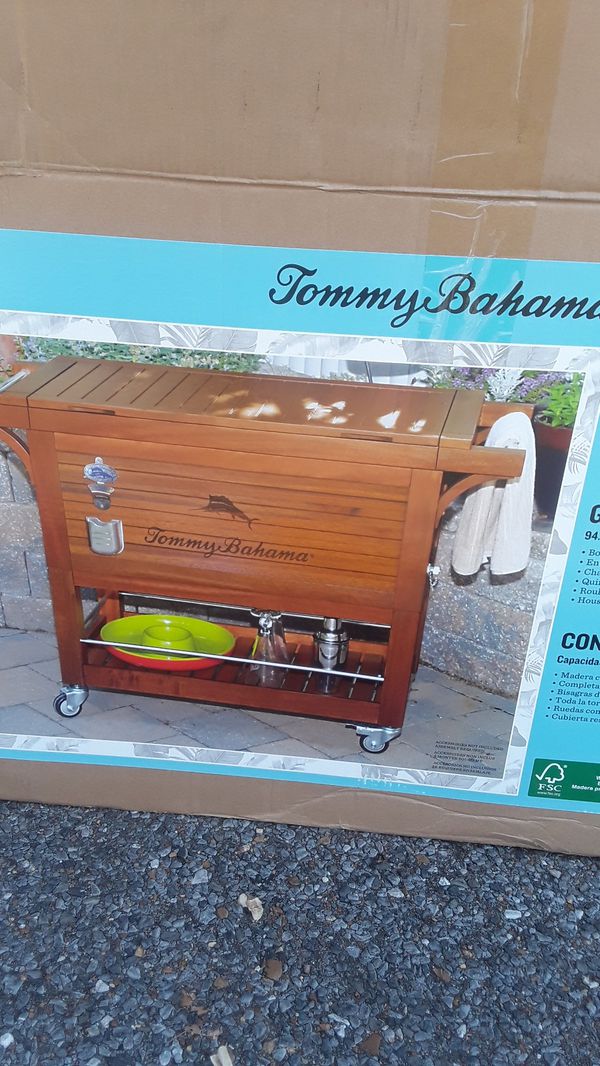 Tommy Bahama ice cooler for Sale in Memphis, TN - OfferUp