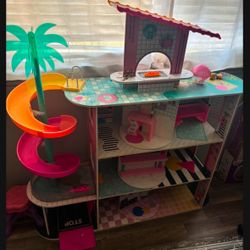 Doll House 