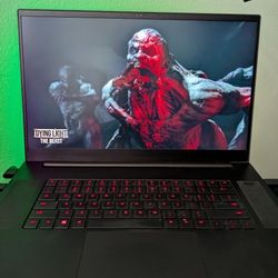 Razerblade 17 Pro with lots of Extras !!!