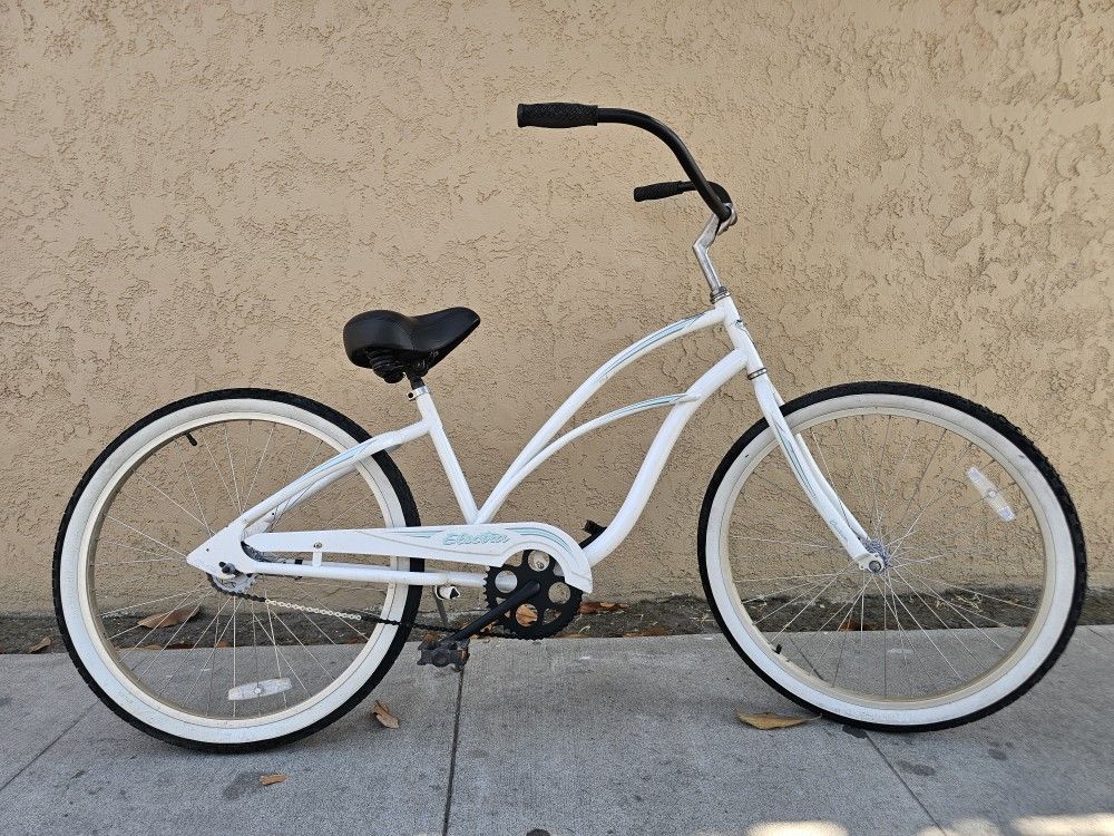 Electra 26 Inch Beach Cruiser Bike $140