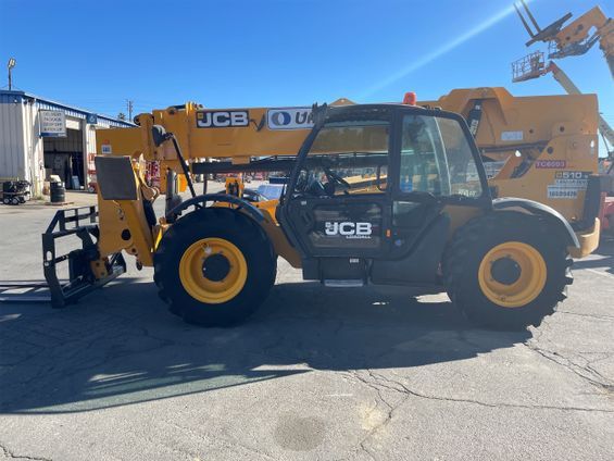 FOR SALE: 2017 JCB 510-56S Telehandler – $95,000 + Tax OBO