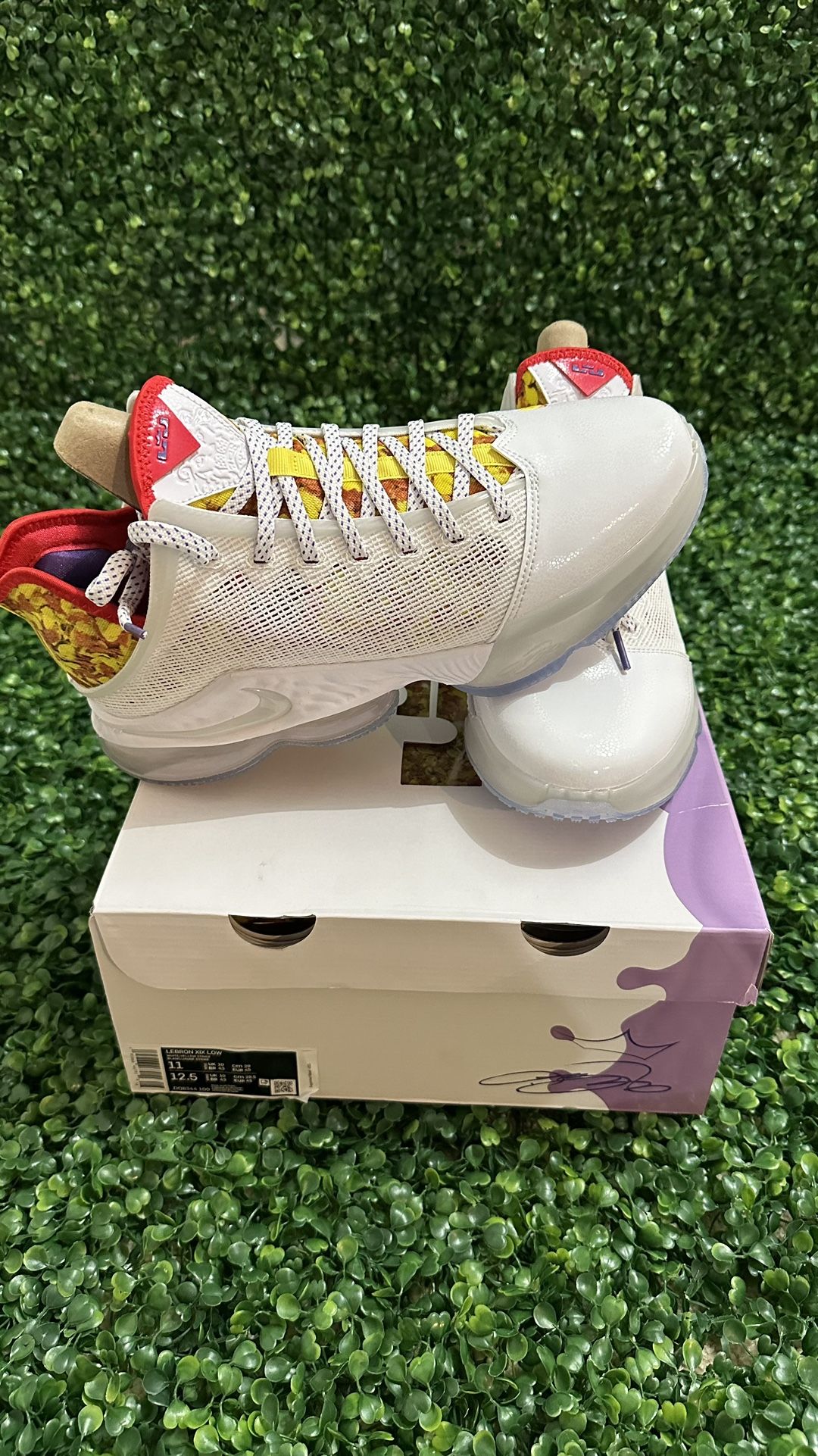 Lebron 19 Low Fruity Pebbles Sz 11