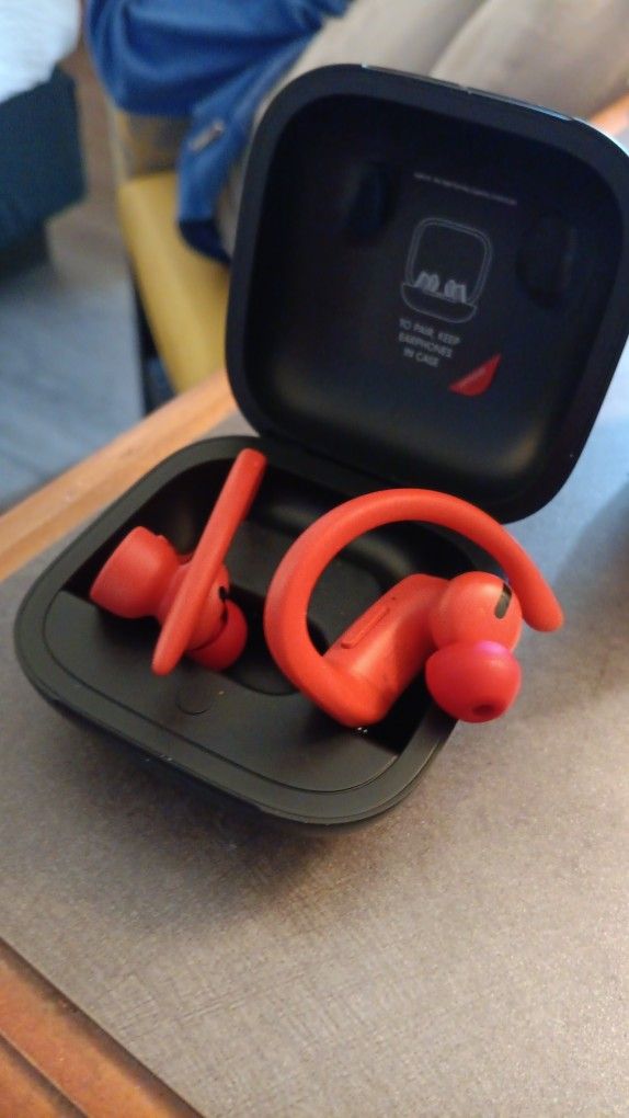 Apple Beats Powerbeats Pro High-Performance Wireless Earbuds Bluetooth Lava Red