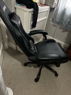 Gaming chair