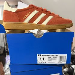 Adidas Spezial M size 11