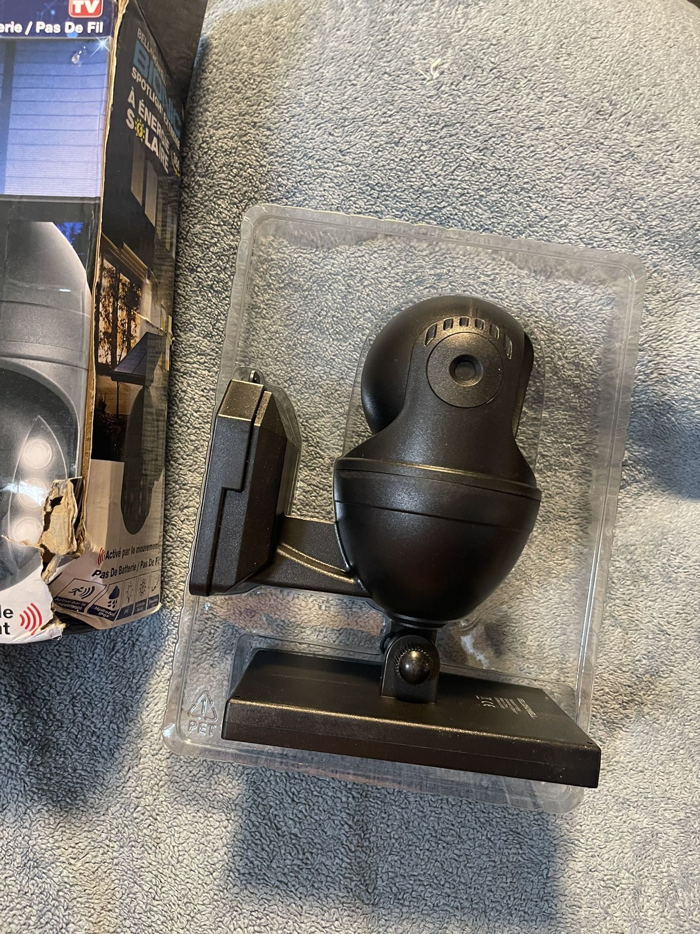 Bell+Howell Bionic Spotlight Extreme 360 - Solar Powered Outdoor Light