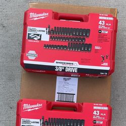 Milwaukee 3/8 43pc Socket Set 