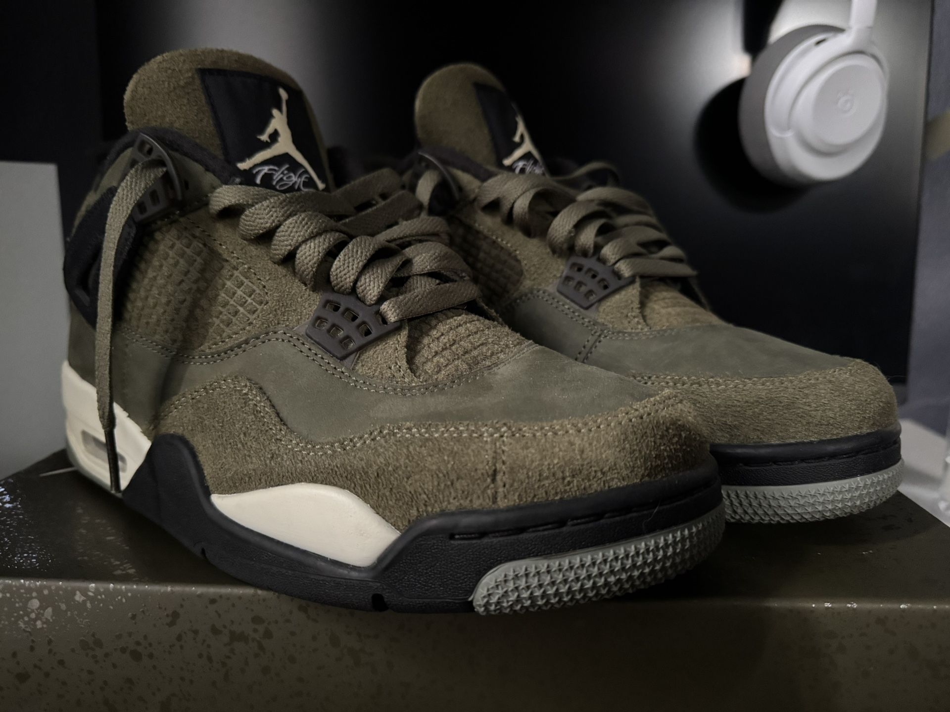 Jordan 4s