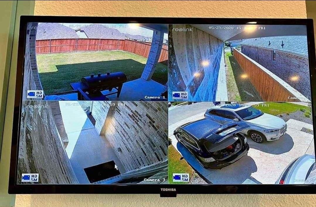 4 CAMARAS D SEGURIDAD-SURVEILLANCE SYSTEMS