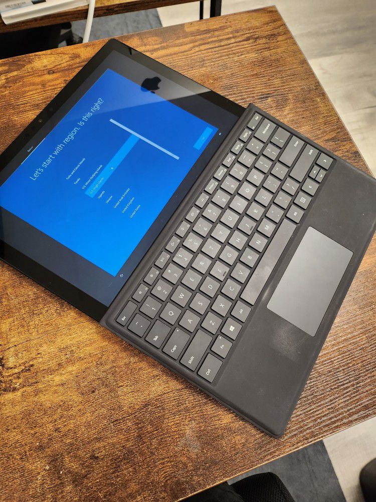 Microsoft Surface Pro 7 With Keyboard | Works on Wifi Only | 256GB | Good Cosmetics
