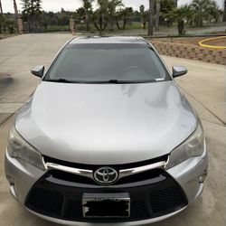 2017 Toyota Camry – Silver Gray