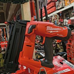 MILWAUKEE M18 CORDLESS FINISH NAILER 18 GA FUEL BRUSHLESS $245