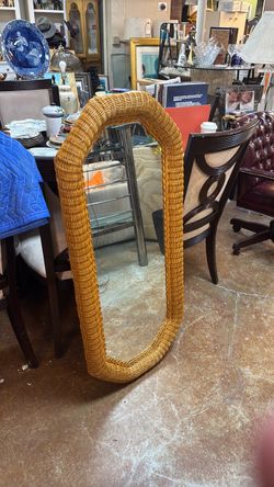 Mirror wicker