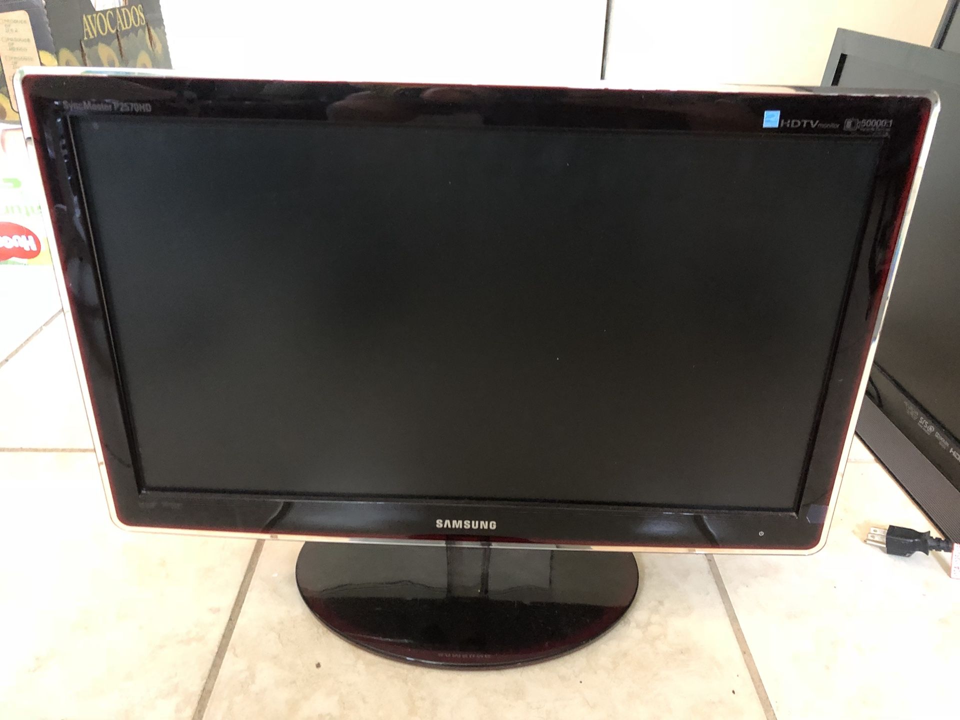 Samsung P257OHD 24.6 inch full 1080 p HDTV LCD monitor