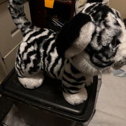 Fur Real White Tiger. Great Shape Works Great 100$