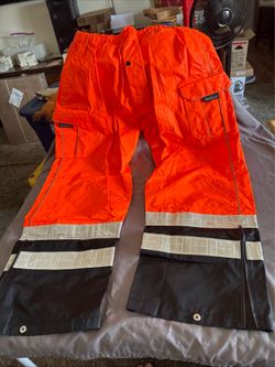 Kishigo Rwp107-4X-5X Rain Pants, Polyester, 32 In Inseam, Pull On Closure, (em)