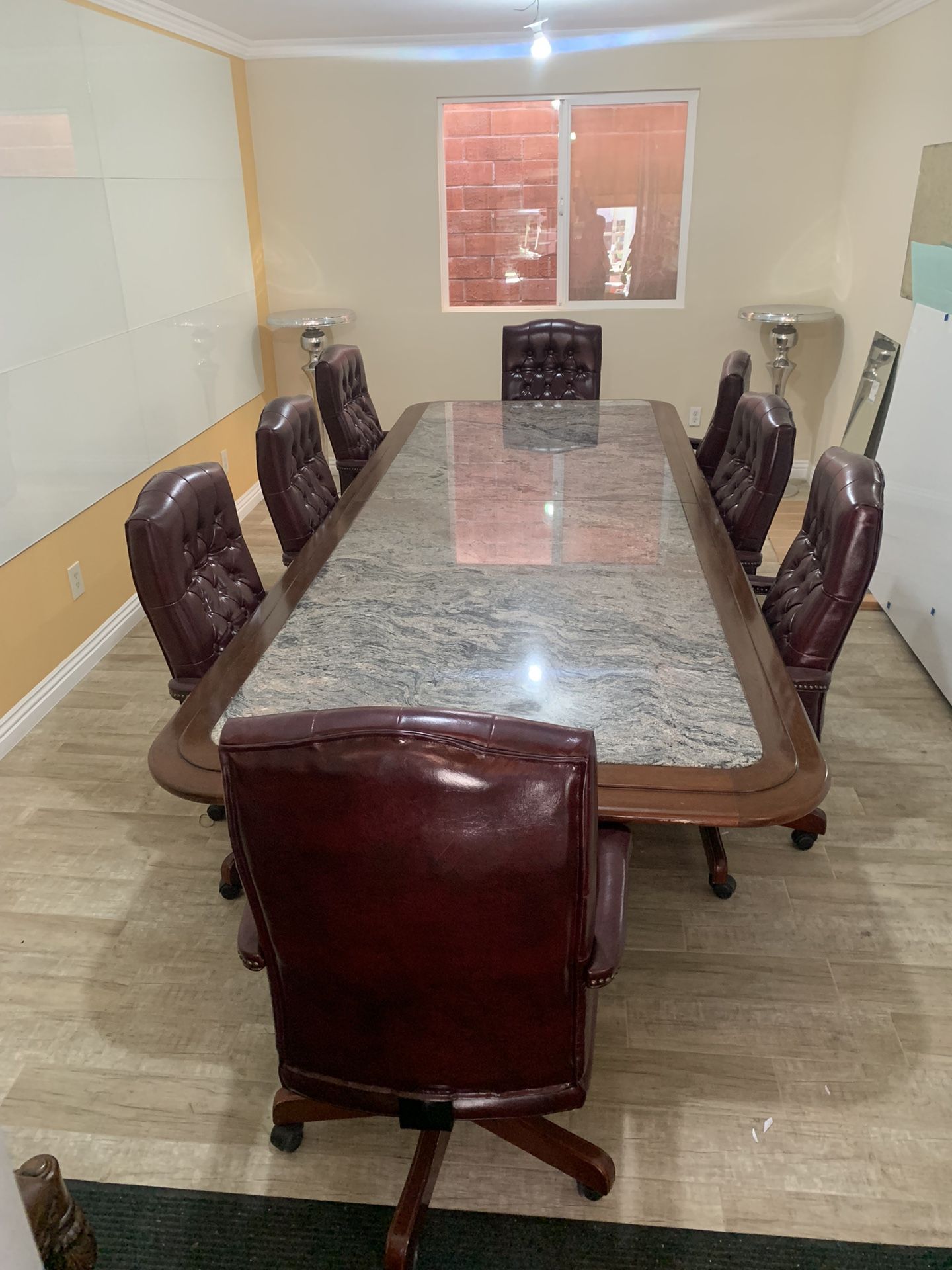 CONFERENCE TABLE WITH LEATHER CHAIRS