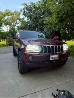 Jeep Grand Cherokee Overland 5.7 HEMI V8